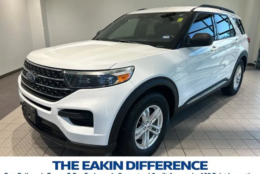 2020 Ford Explorer XLT photo 1