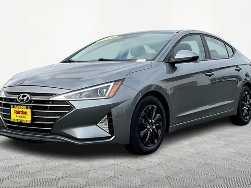 2019 Hyundai Elantra SE photo 1