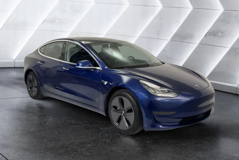 2020 Tesla Model 3 photo 1