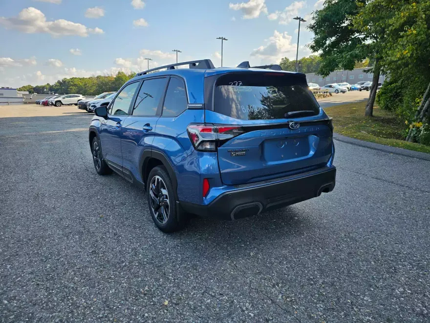 2025 Subaru Forester Limited photo 1