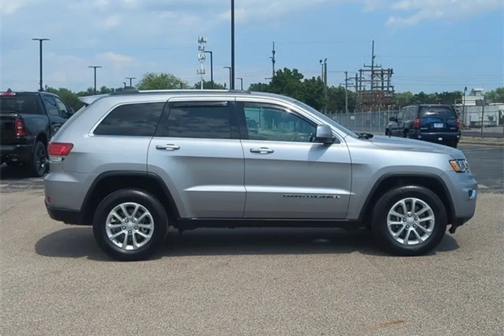 2021 Jeep Grand Cherokee Laredo E photo 1