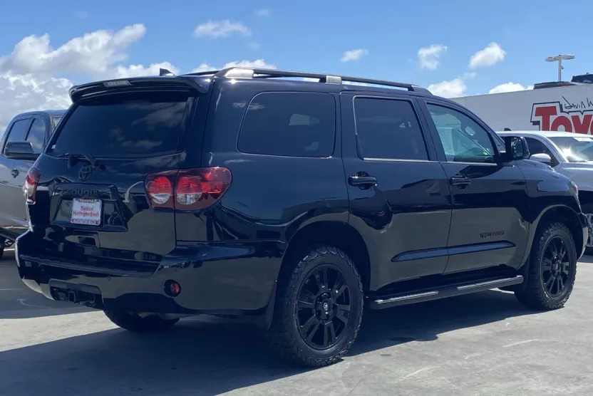 2022 Toyota Sequoia TRD Sport photo 1