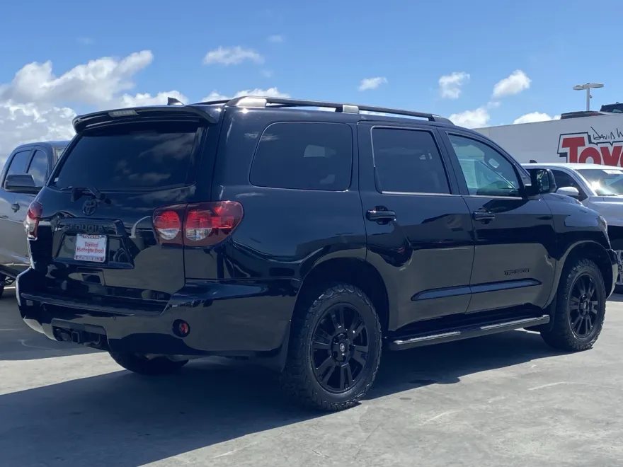 2022 Toyota Sequoia TRD Sport photo 1