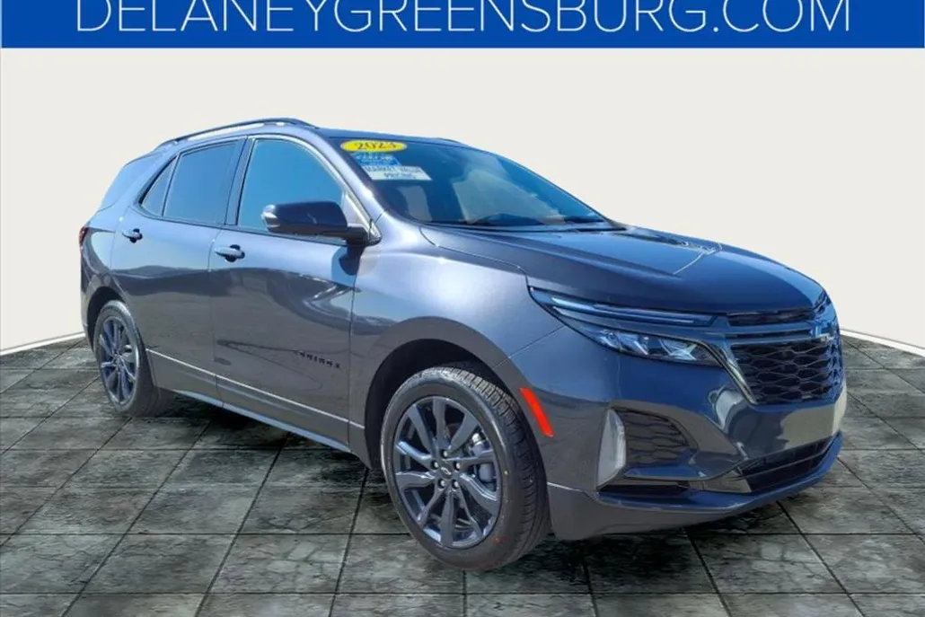 2023 Chevrolet Equinox RS photo 1