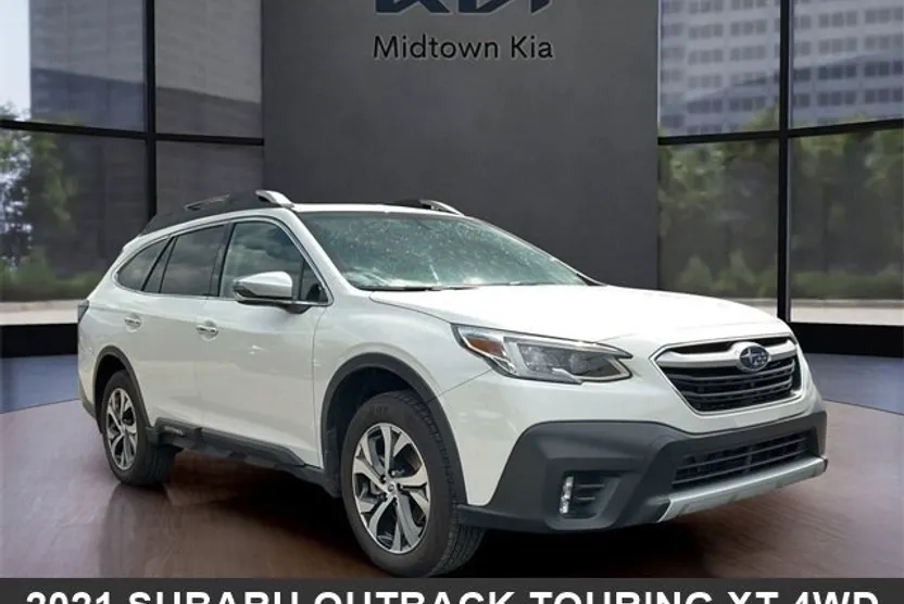 2021 Subaru Outback Touring XT photo 1