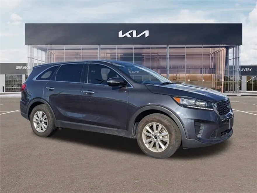2019 Kia Sorento LX photo 1