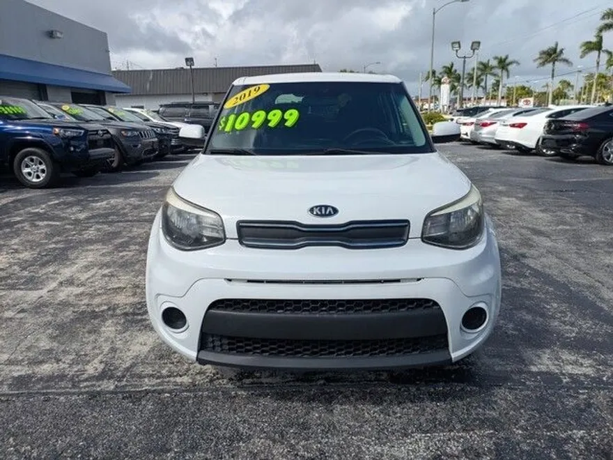 2019 Kia Soul Base photo 1