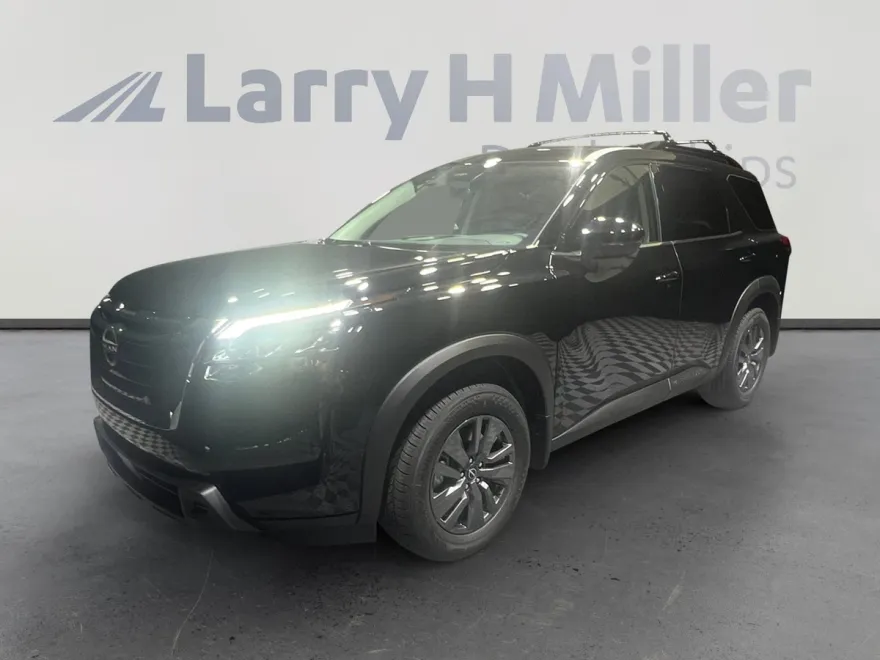 2025 Nissan Pathfinder SV photo 1