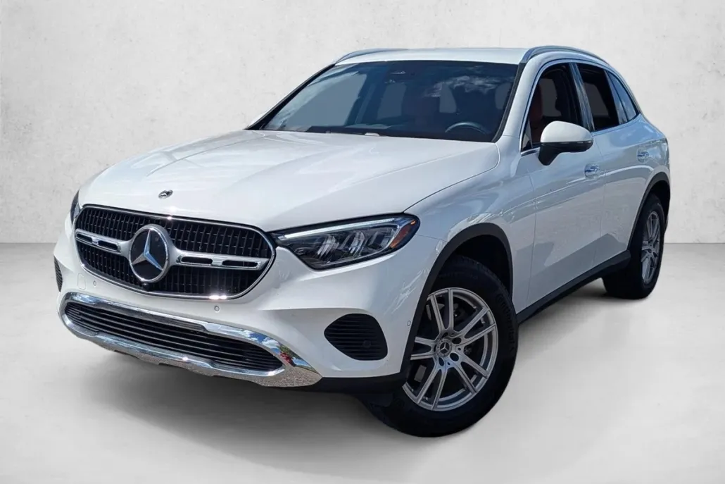 2025 Mercedes Benz GLC 300 photo 1