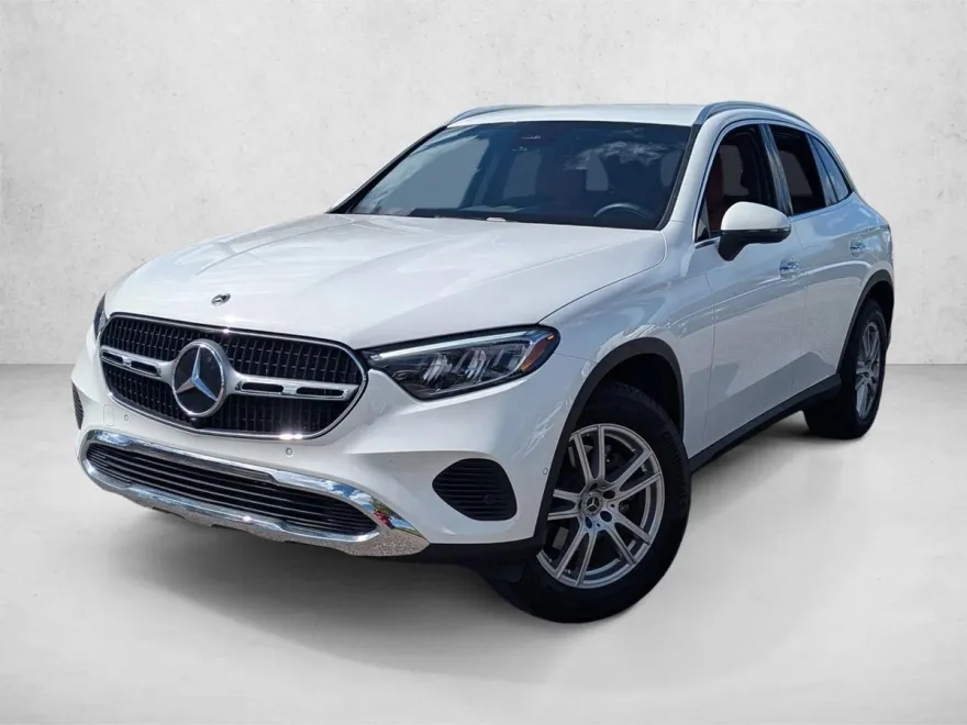 2025 Mercedes Benz GLC 300 photo 1