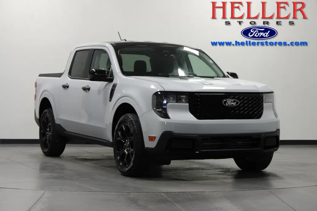 2025 Ford Maverick XLT photo 1