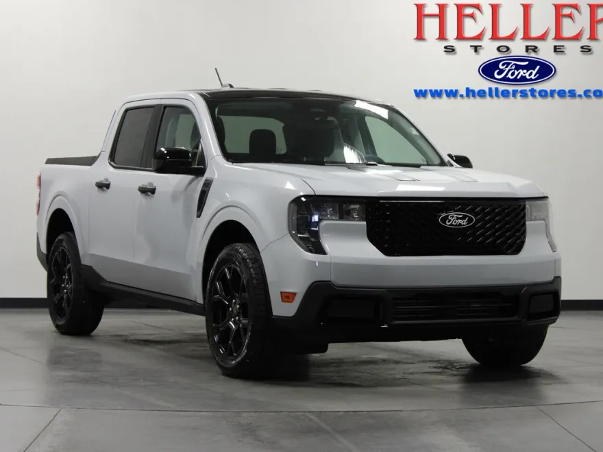 2025 Ford Maverick XLT photo 1