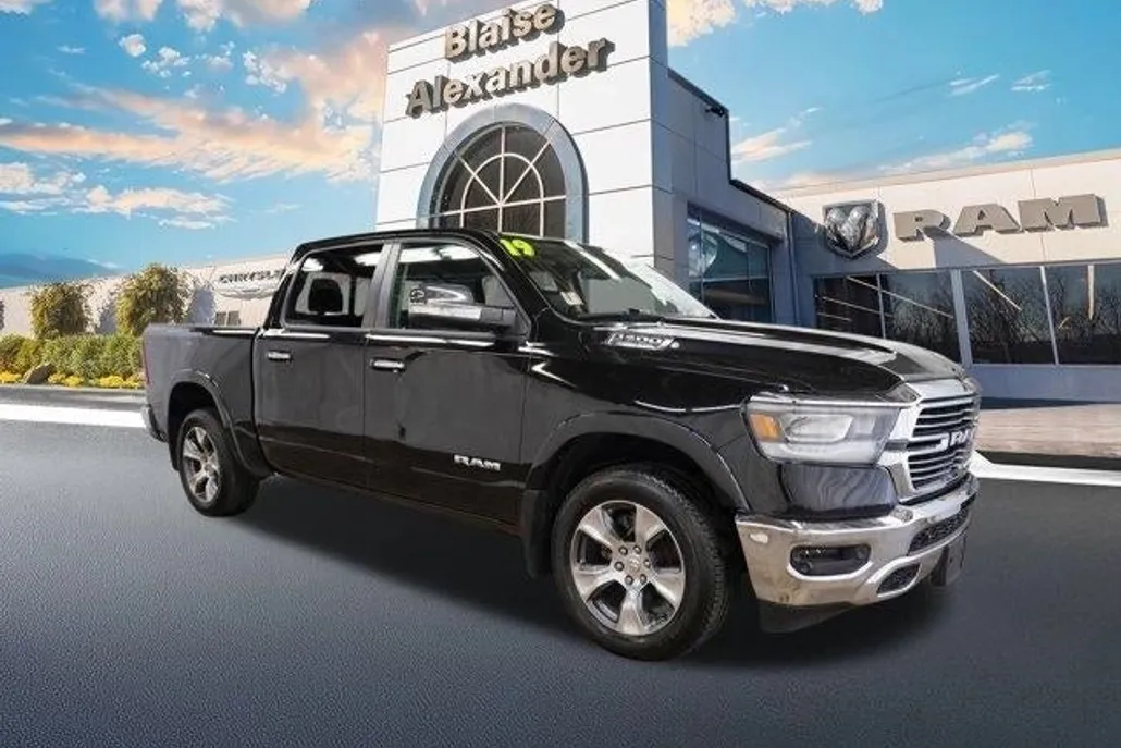 2019 Ram 1500 Laramie photo 1