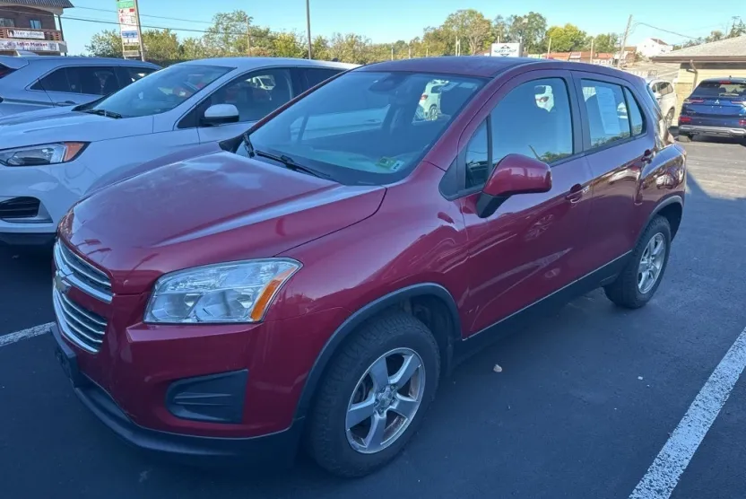 2015 Chevrolet Trax LS photo 1