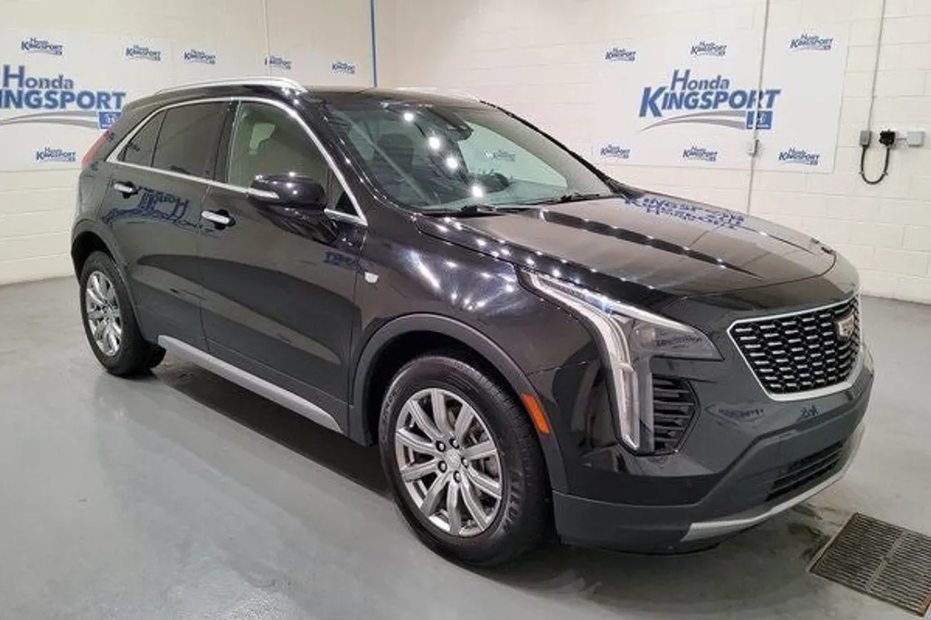 2023 Cadillac XT4 Premium Luxury photo 1