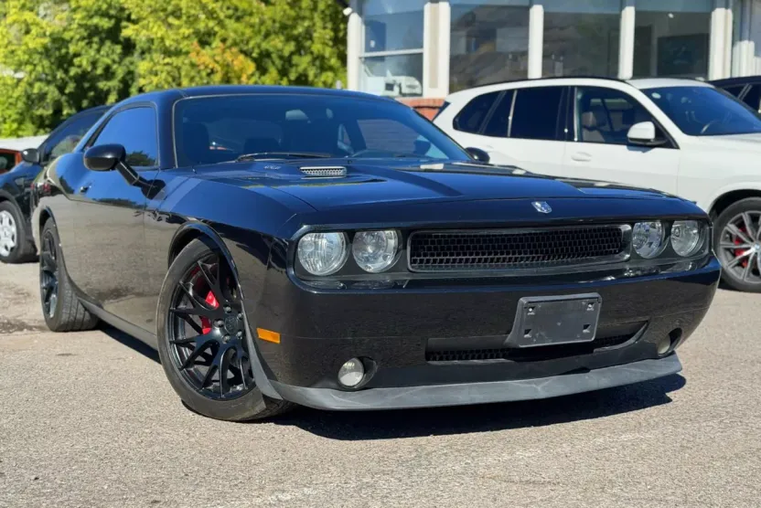 2009 Dodge Challenger R/T photo 1