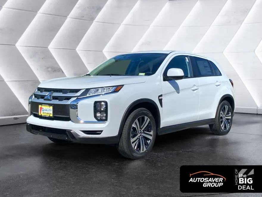 2025 Mitsubishi Outlander Sport ES photo 1