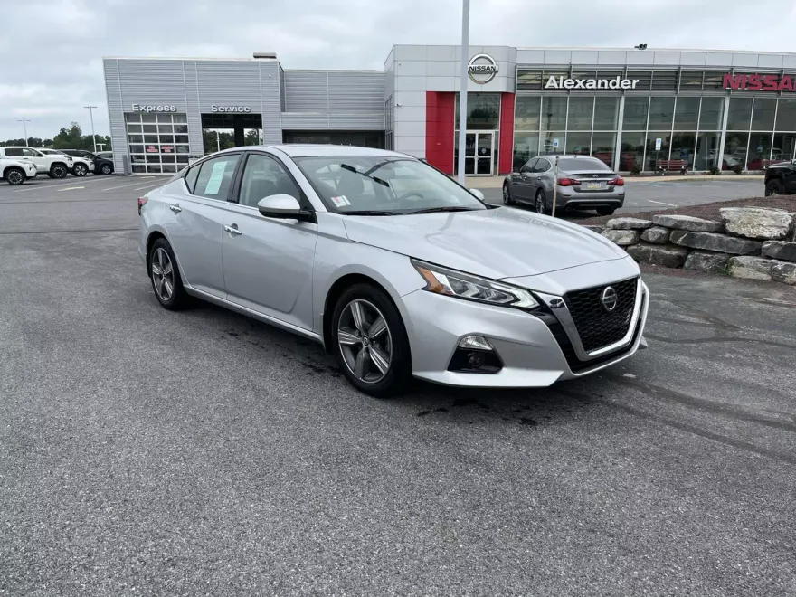 2019 Nissan Altima 2.5 SL photo 1