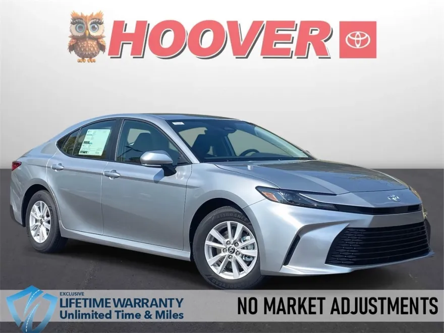 2026 Toyota Camry LE photo 1