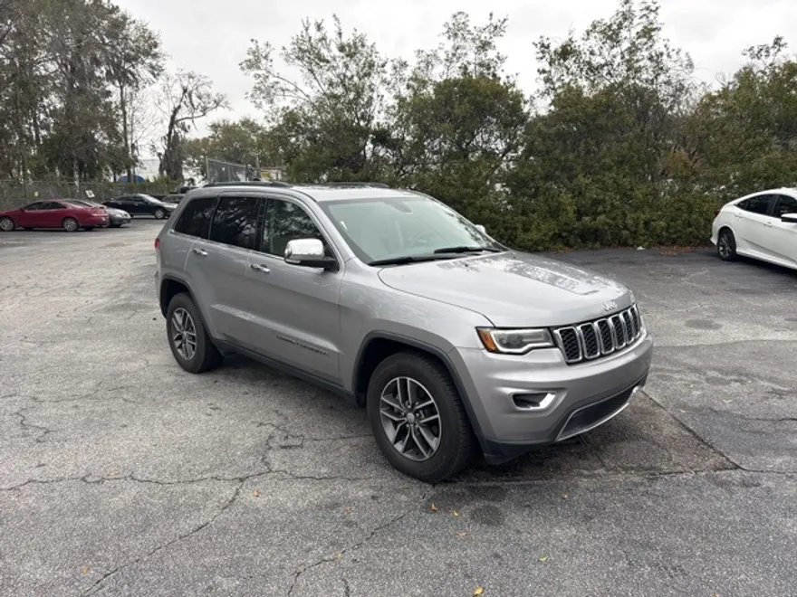 2017 Jeep Grand Cherokee Limited photo 1