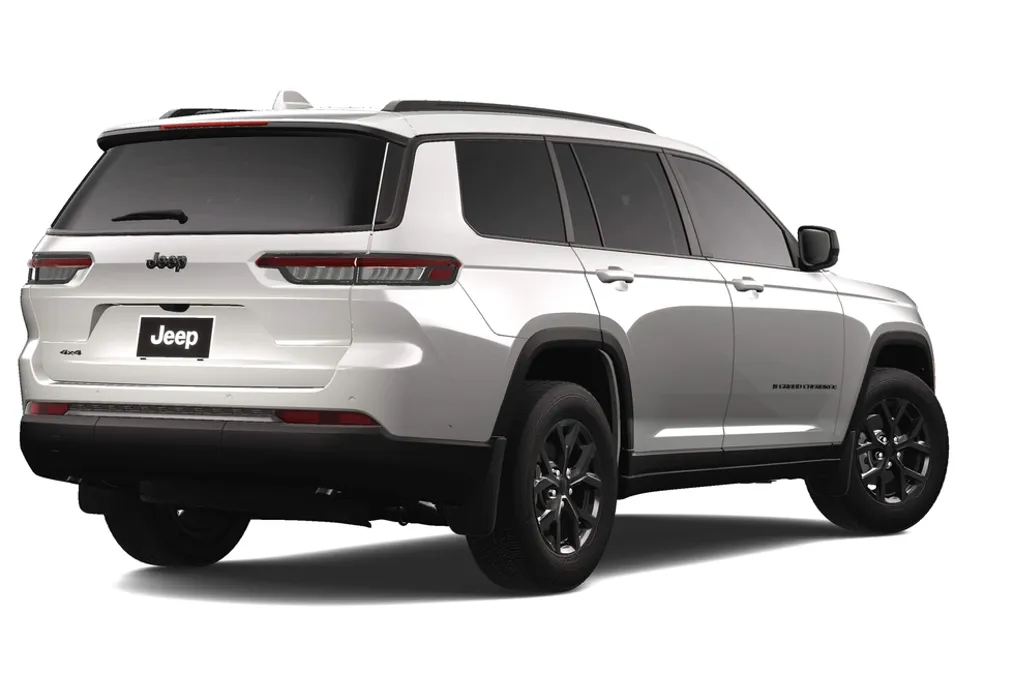 2025 Jeep Grand Cherokee Altitude photo 1