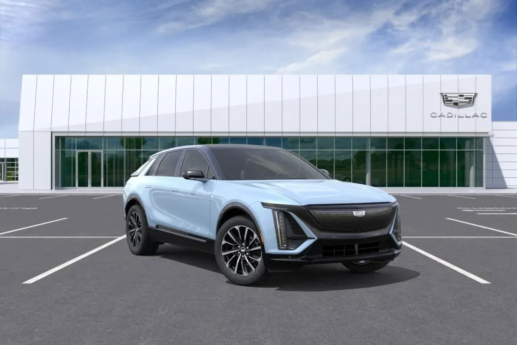 2025 Cadillac Lyriq Sport photo 1