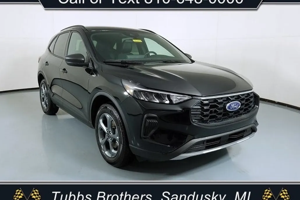 2025 Ford Escape ST-Line photo 1