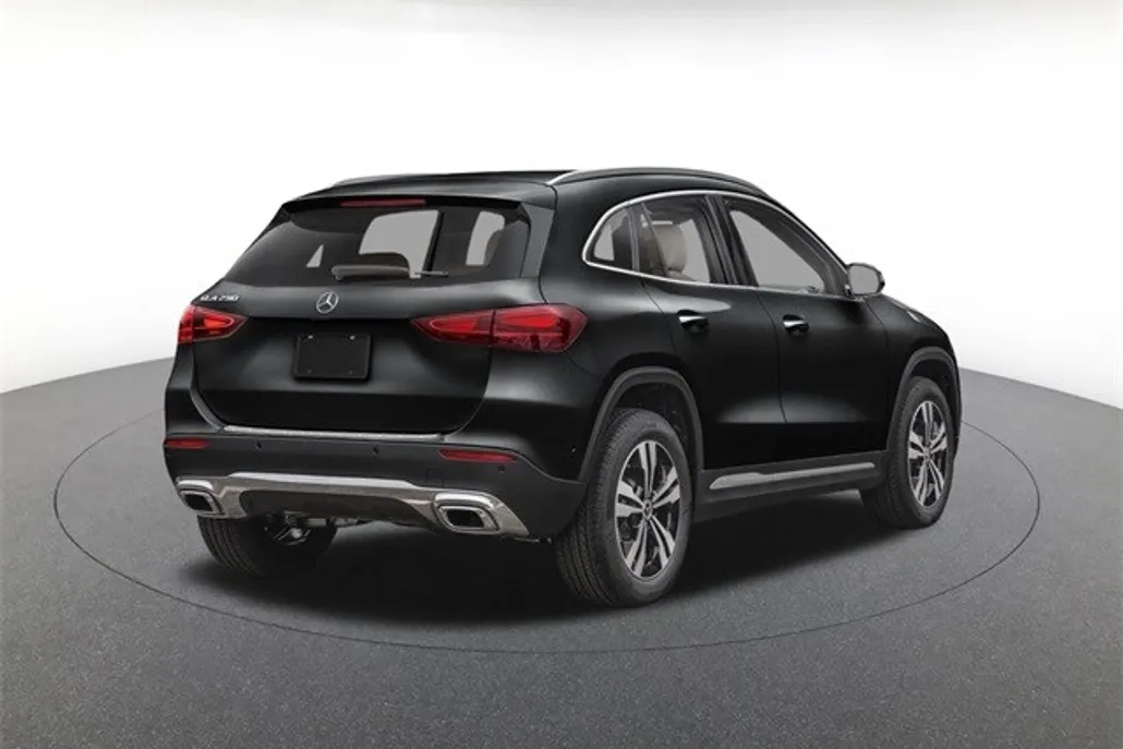 2026 Mercedes Benz GLA 250 4MATIC photo 1