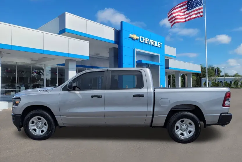 2023 Ram 1500 Tradesman photo 1