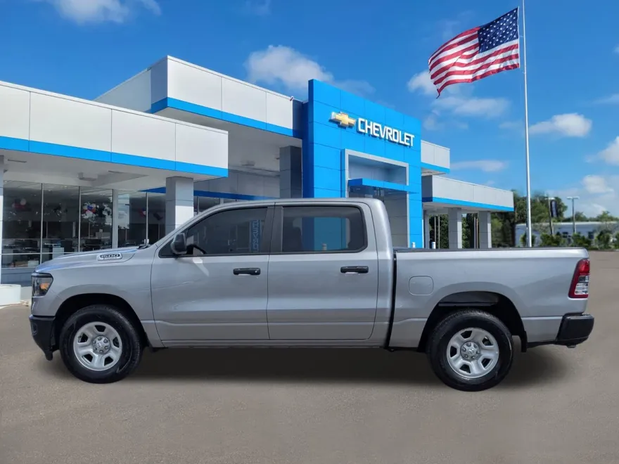 2023 Ram 1500 Tradesman photo 1