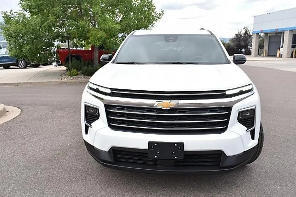 2026 Chevrolet Traverse photo 1
