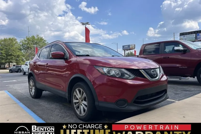 2018 Nissan Rogue Sport SV photo 1