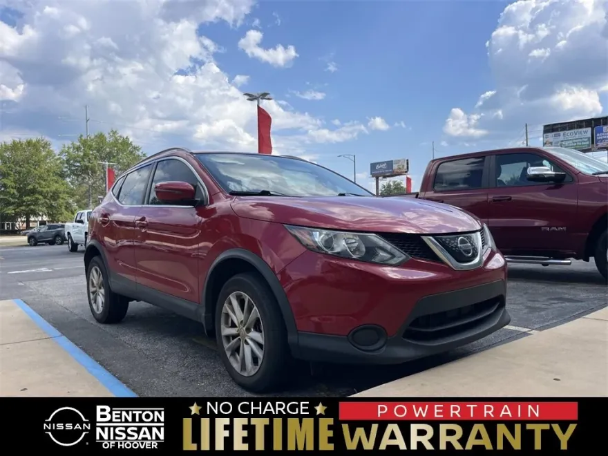 2018 Nissan Rogue Sport SV photo 1