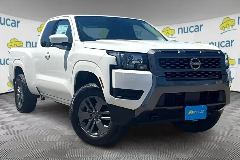 2025 Nissan Frontier SV photo 1