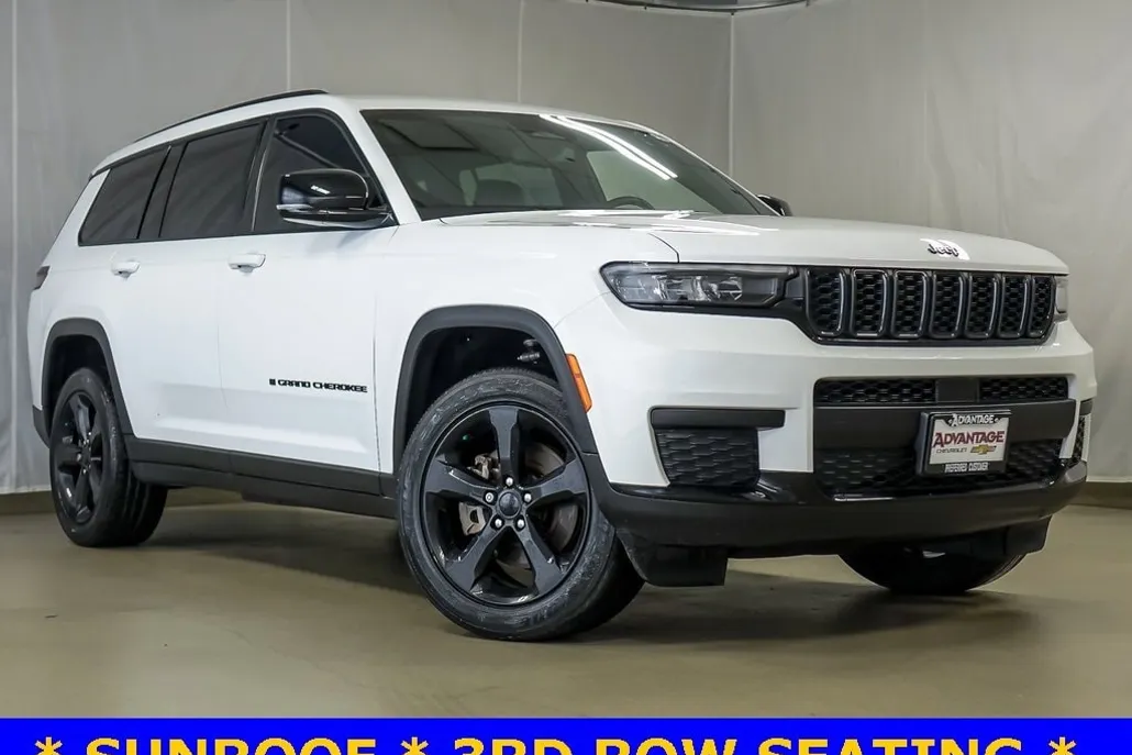 2023 Jeep Grand Cherokee Altitude photo 1