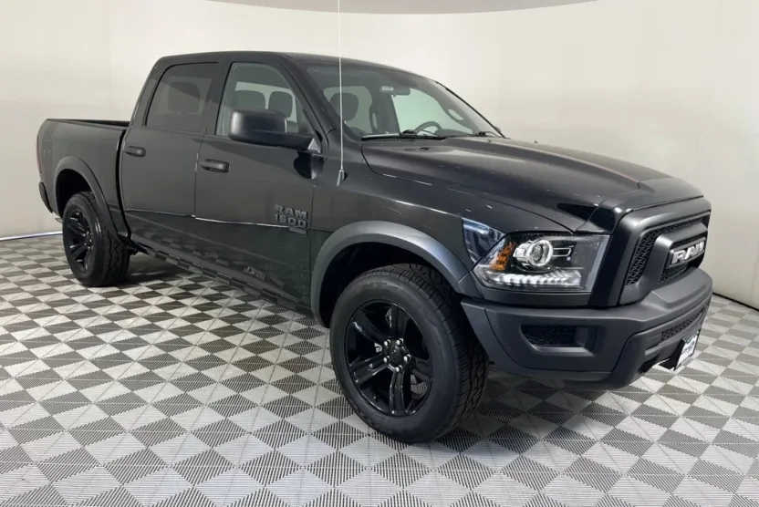 2024 Ram 1500 Classic Warlock photo 1