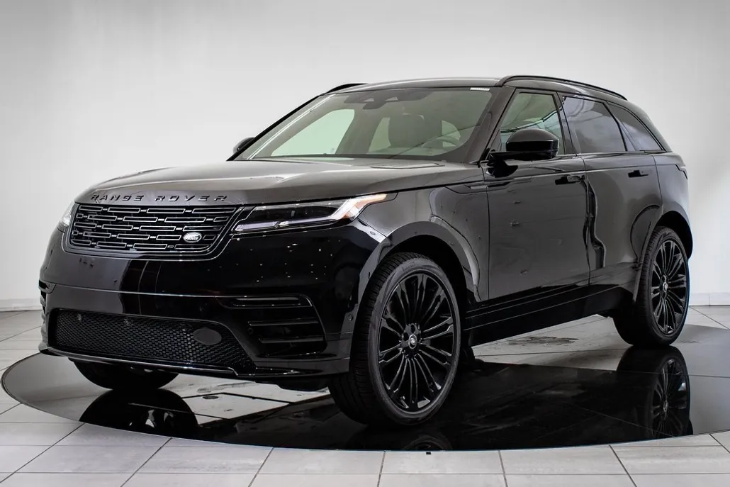 2026 Land Rover Range Rover Velar SE photo 1