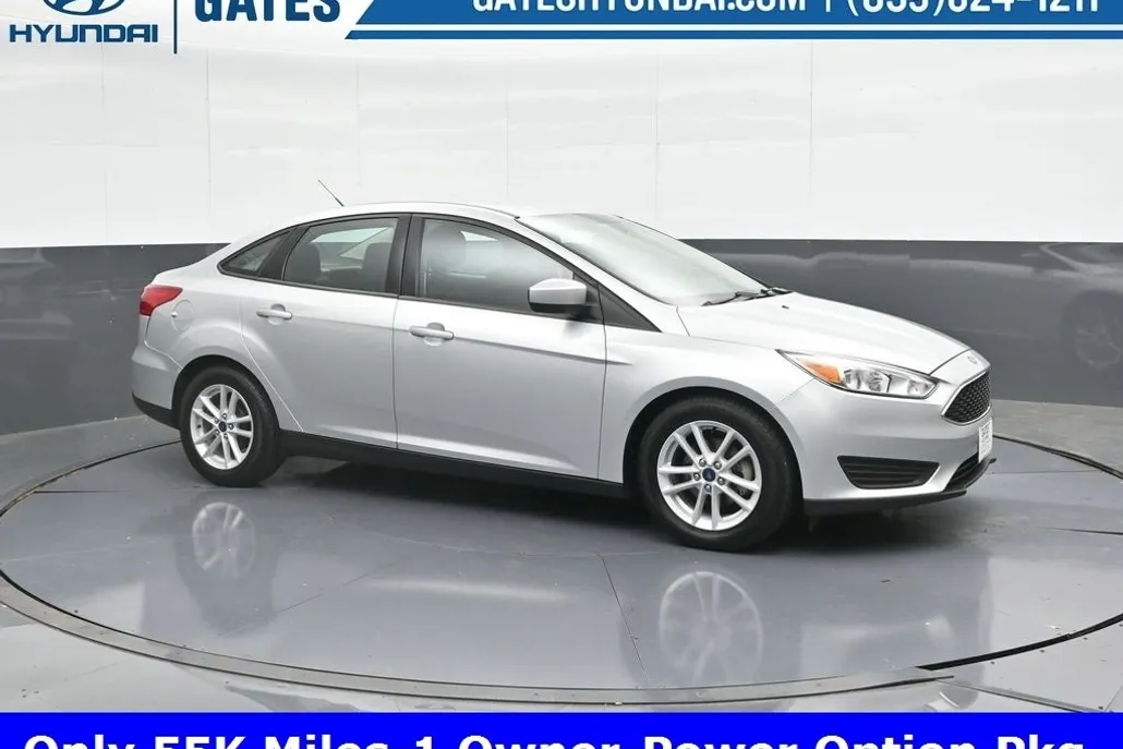 2018 Ford Focus SE photo 1