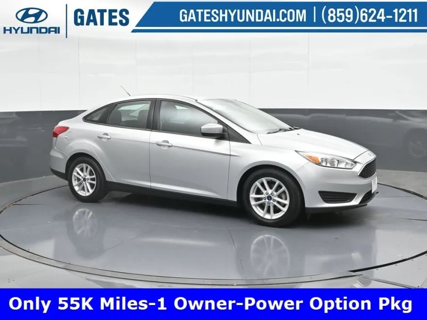 2018 Ford Focus SE photo 1