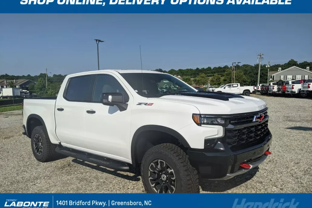 2025 Chevrolet Silverado 1500 ZR2 photo 1