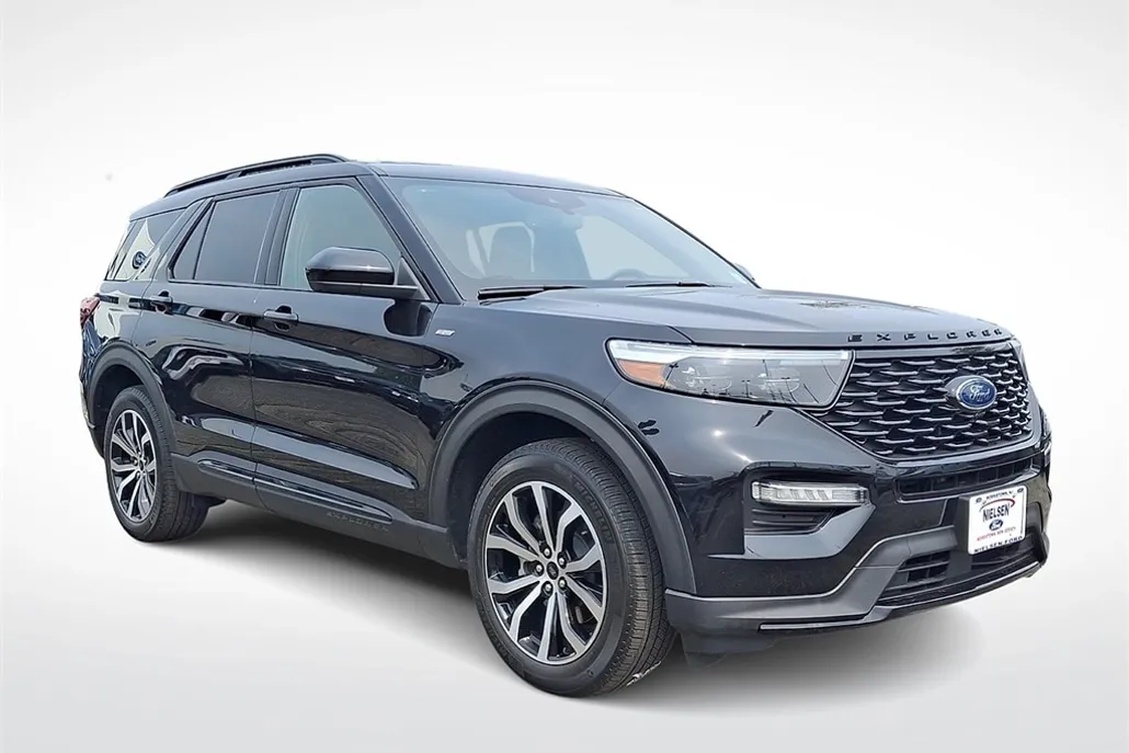 2023 Ford Explorer ST-Line photo 1