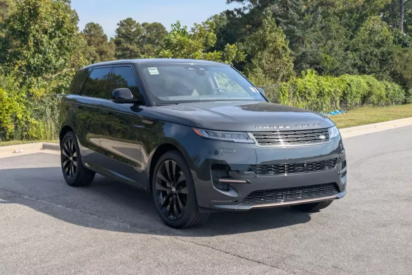 2025 Land Rover Range Rover Sport SE photo 1