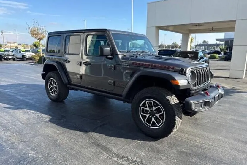 2024 Jeep Wrangler Rubicon photo 1