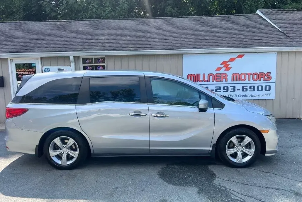 2018 Honda Odyssey EX photo 1