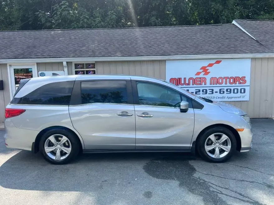 2018 Honda Odyssey EX photo 1