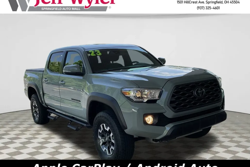 2023 Toyota Tacoma TRD Off-Road photo 1