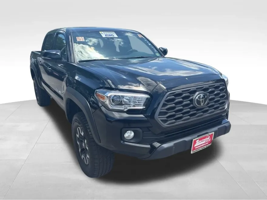 2022 Toyota Tacoma TRD Off-Road photo 1