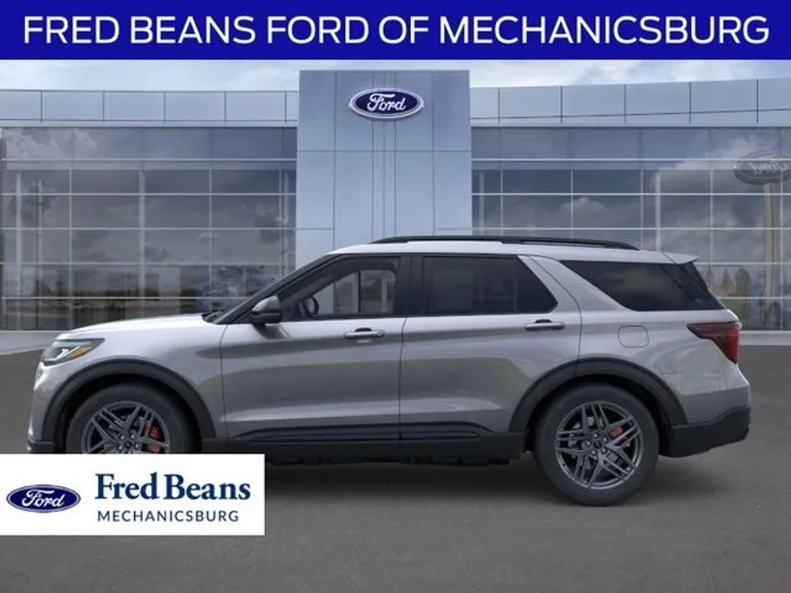 2025 Ford Explorer ST photo 1