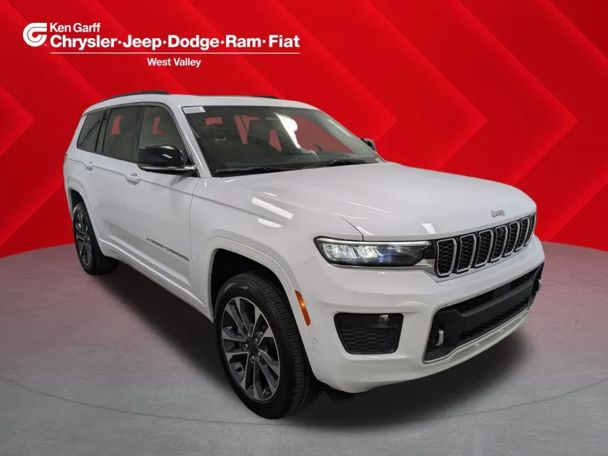 2024 Jeep Grand Cherokee Overland photo 1