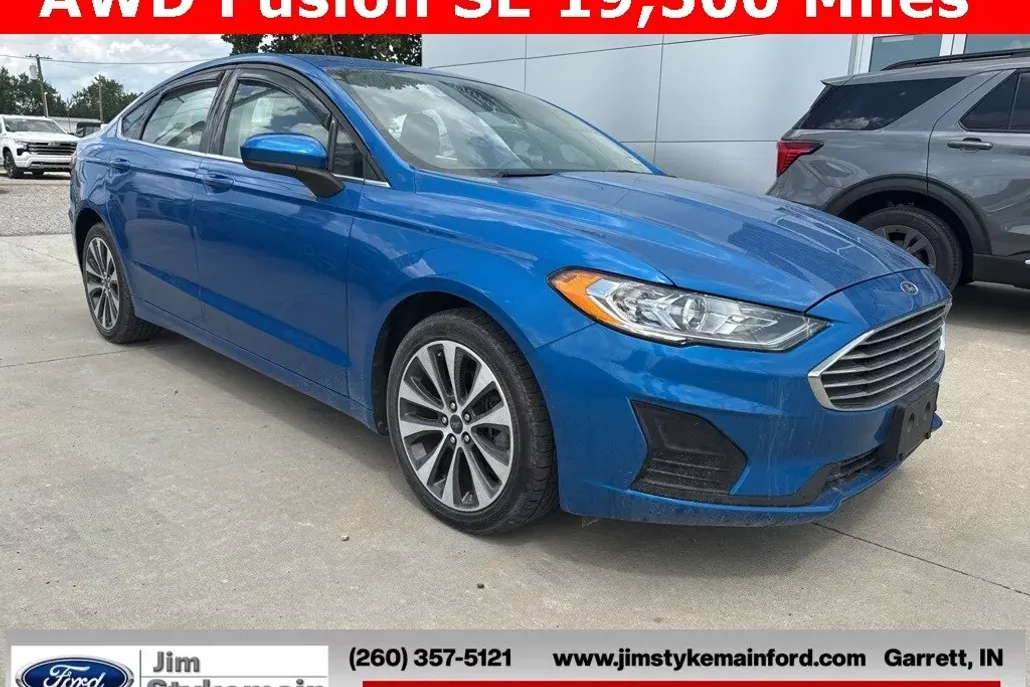 2020 Ford Fusion SE photo 1